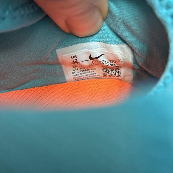 Nike Phantom Luna 2 Academy LV8 MG High-Top Soccer Cleats Mens Size 12 - Picture 6 of 16